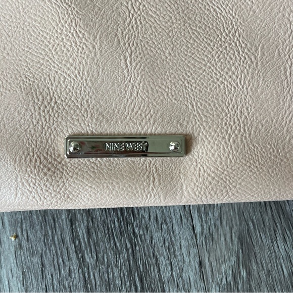Light Pink Nine West Crossbody Purse - Picture 3 of 12